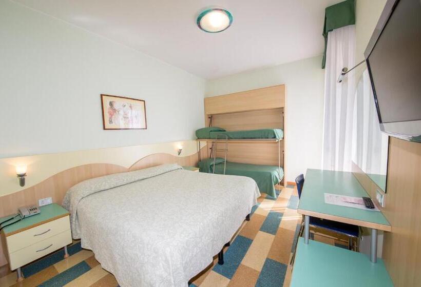 חדר סטנדרט לארבעה, Nember