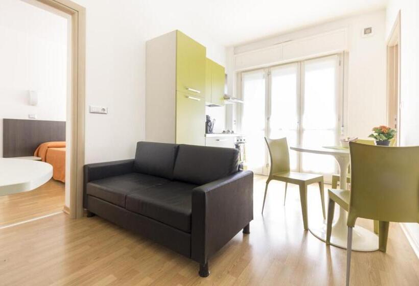 شقة غرفتين, Sharing