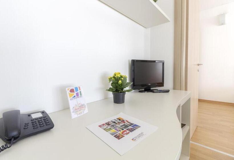 شقة غرفتين, Sharing