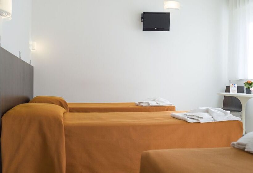 غرفة عائلية, Sharing