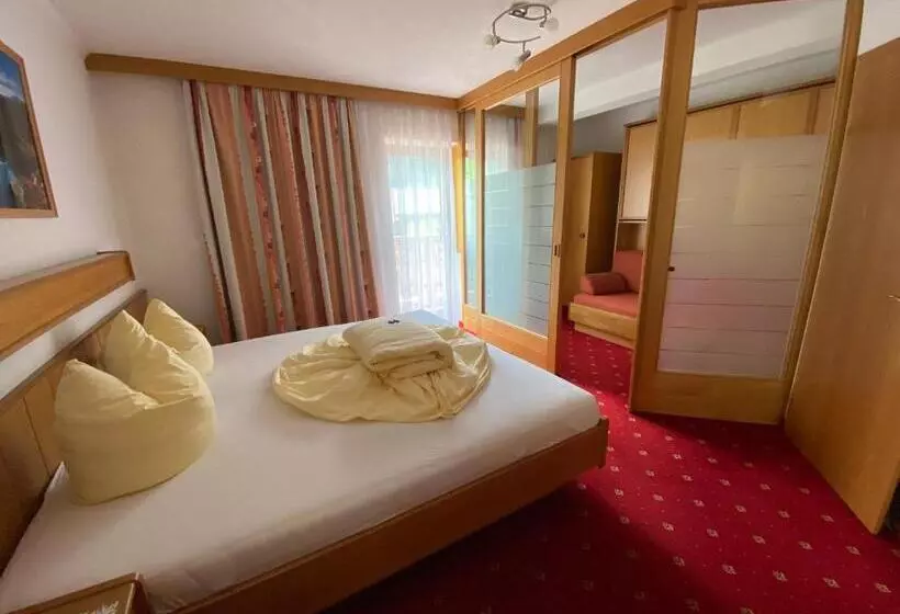 山の見えるジュニアスイート, Unterkrämerhof