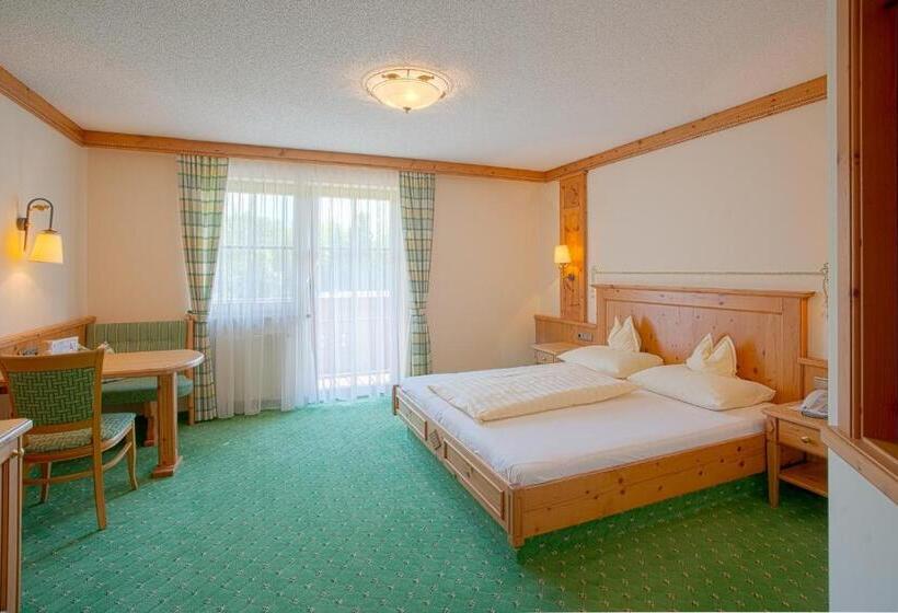 غرفة قياسية فردية مزودة بشُرفة, Landhaus Grünau