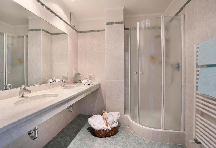 سوییت سوپریور, Kristall