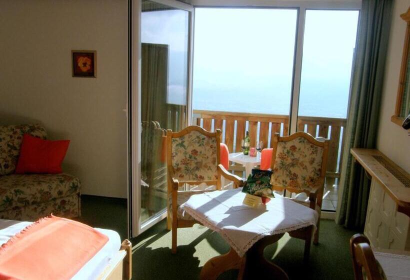 Номер Стандарт с Балконом, Garni Gästehaus Karin