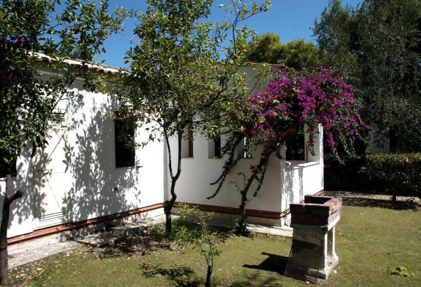 Apartamento 2 Dormitórios, Residence Delfino