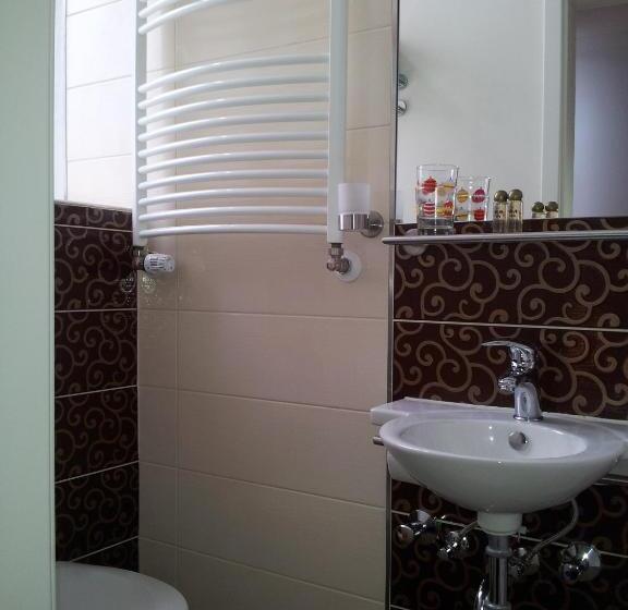 标准间, Pension Im Bett