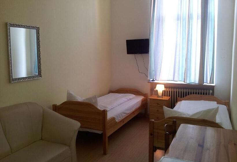 标准间, Pension Im Bett