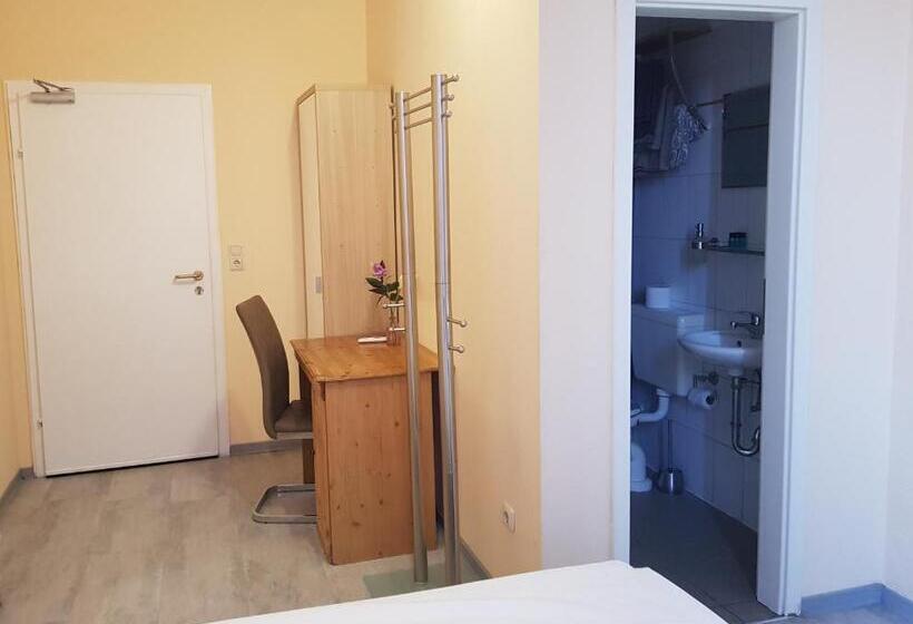 Номер Стандарт, Pension Im Bett