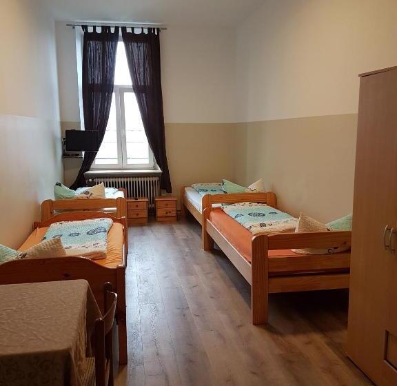 四人标准间, Pension Im Bett