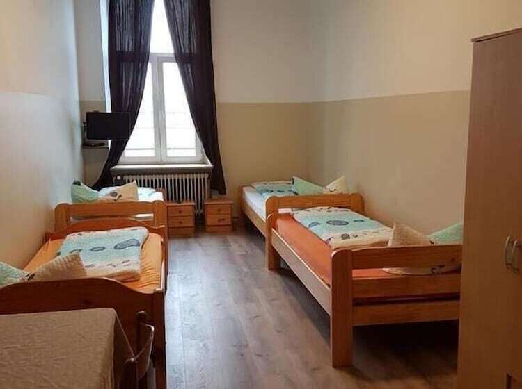 Номер Стандарт Трехместный, Pension Im Bett