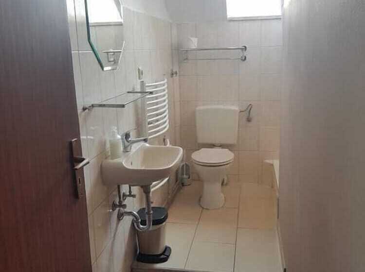 标准间, Pension Im Bett