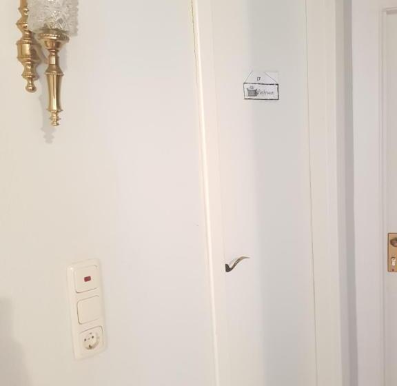 标准间, Pension Im Bett