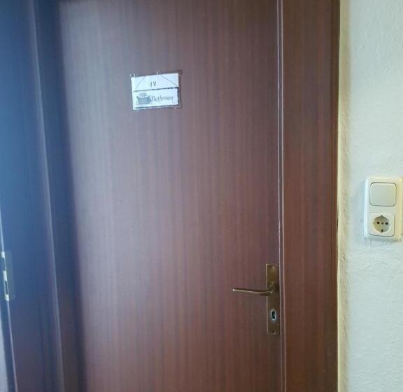 标准间, Pension Im Bett