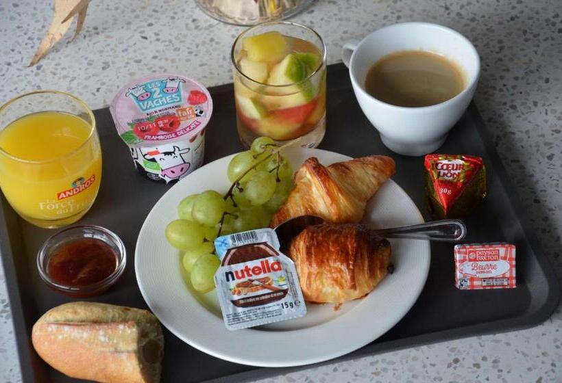 חדר קומפורט לשלושה, Brit Hotel Caen Hérouville