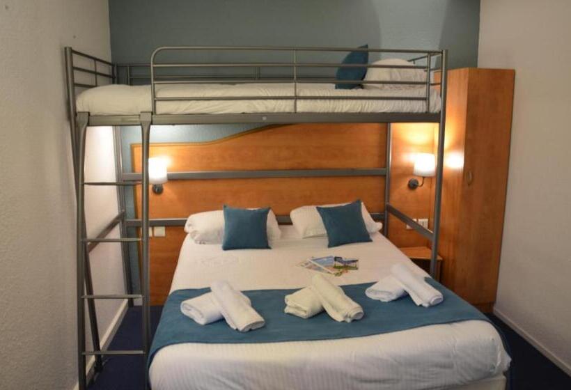 חדר קומפורט לשלושה, Brit Hotel Caen Hérouville