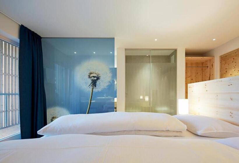 غرفة ديلوكس مزودة بشرفة, Gourmet   Boutique Hotel Tanzer