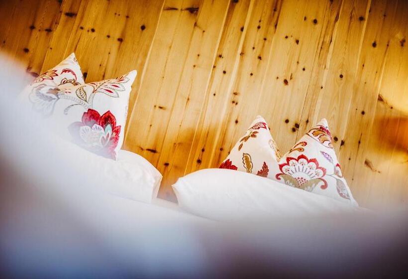 バルコニー付きデラックスルーム, Gourmet   Boutique Hotel Tanzer