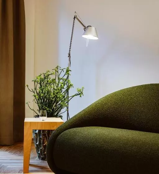 スタンダードスタジオ, Gourmet Boutique Hotel Tanzer