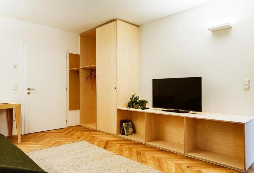 إستوديو قياسى, Gourmet   Boutique Hotel Tanzer