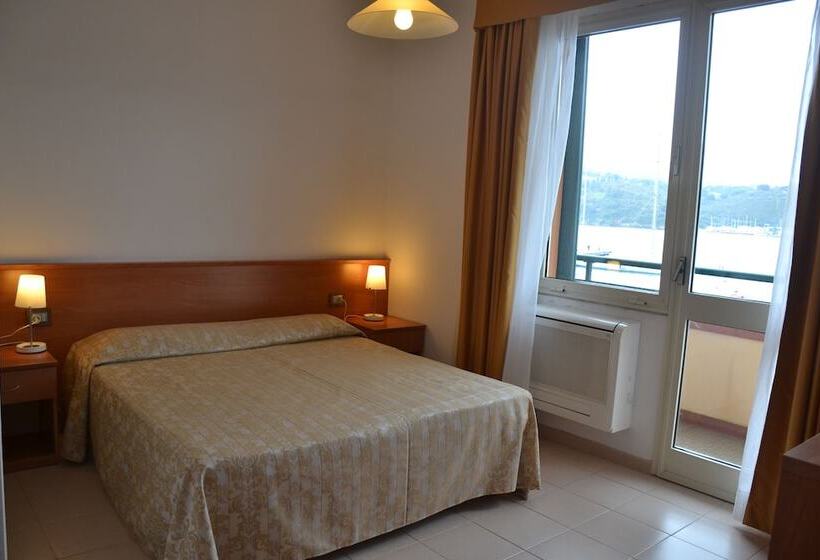 Номер Стандарт Вид на Море, Belmare