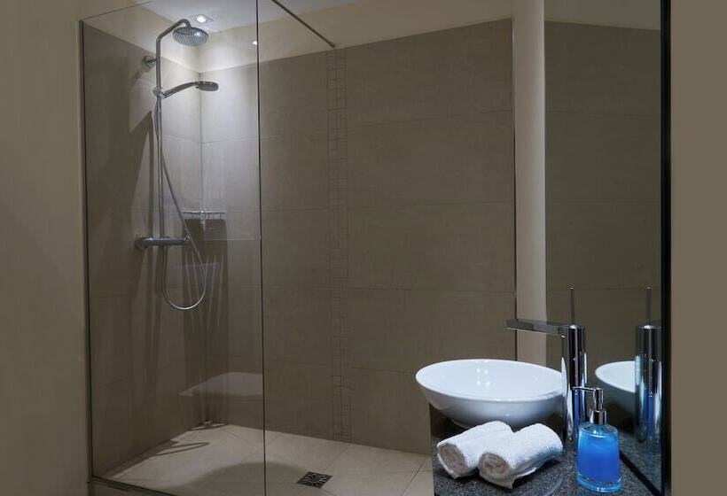 标准单人间, Donauhof