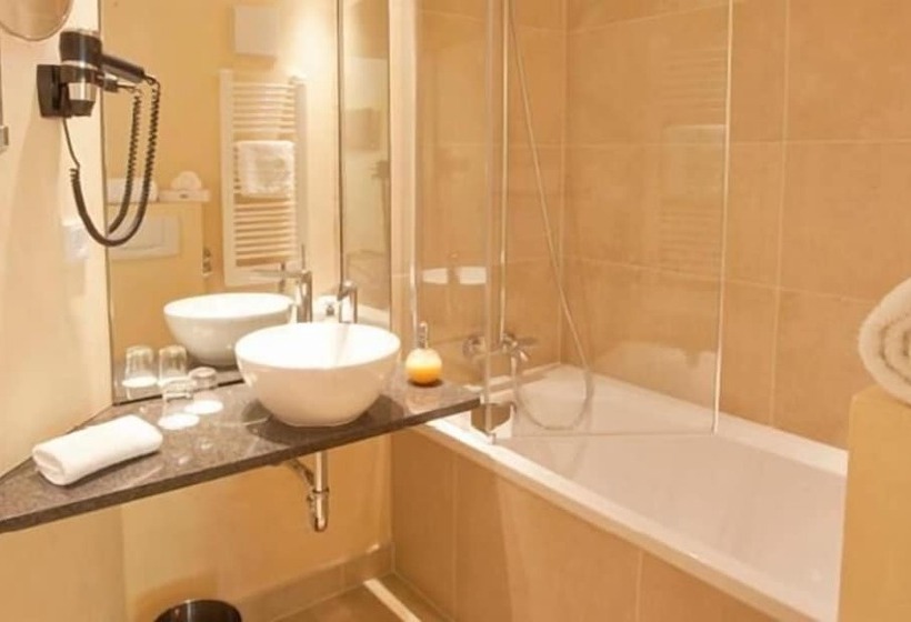 标准单人间, Donauhof