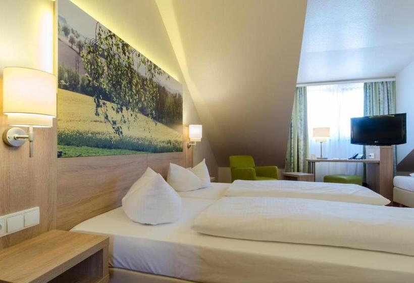 اتاق استاندارد سه نفره, Garden