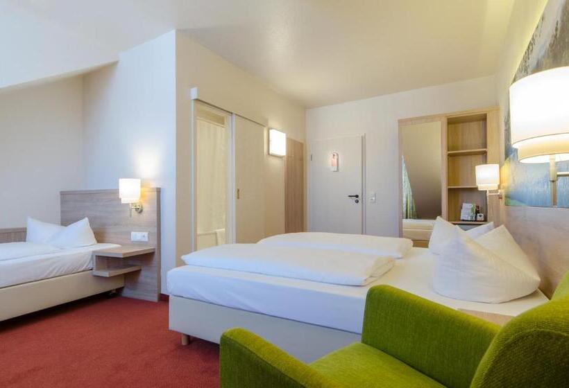 Habitació Triple Estàndard, Garden