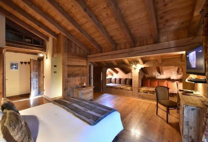 スタンダードルーム, La Rouja