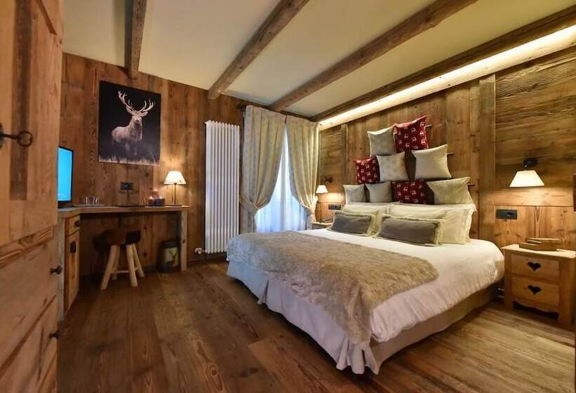 Quarto Estandar, La Rouja