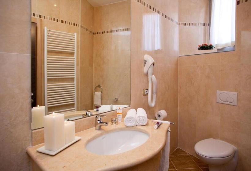 חדר סופריור עם מרפסת, Lido Blu Surf & Bike