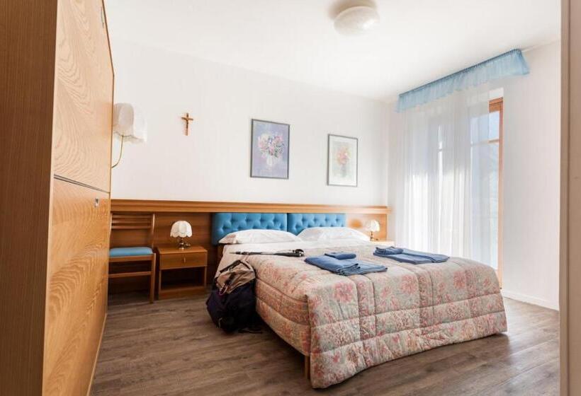 חדר סטנדרט נוף לאגם, Lido