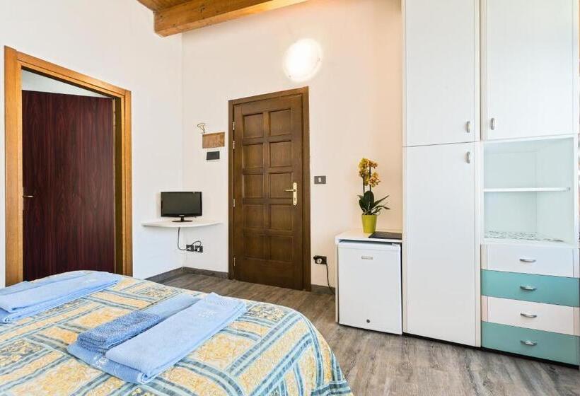 חדר סטנדרט, Lido