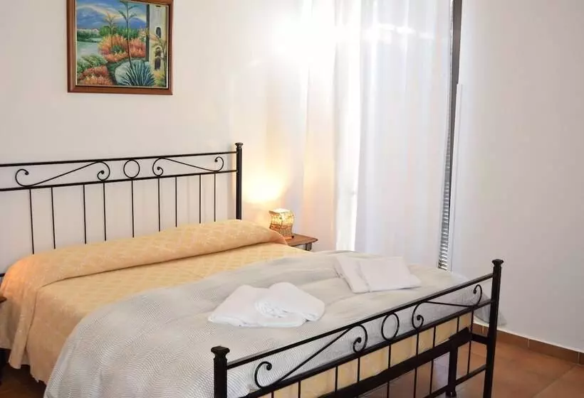 デュプレックス２ベッドルームアパート, Residence Segattini