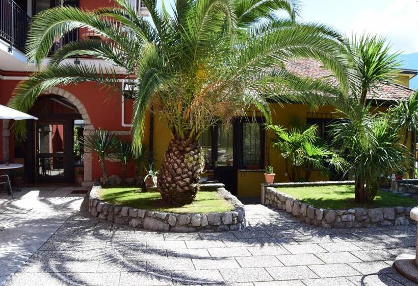 شقة غرفتين, Residence Segattini