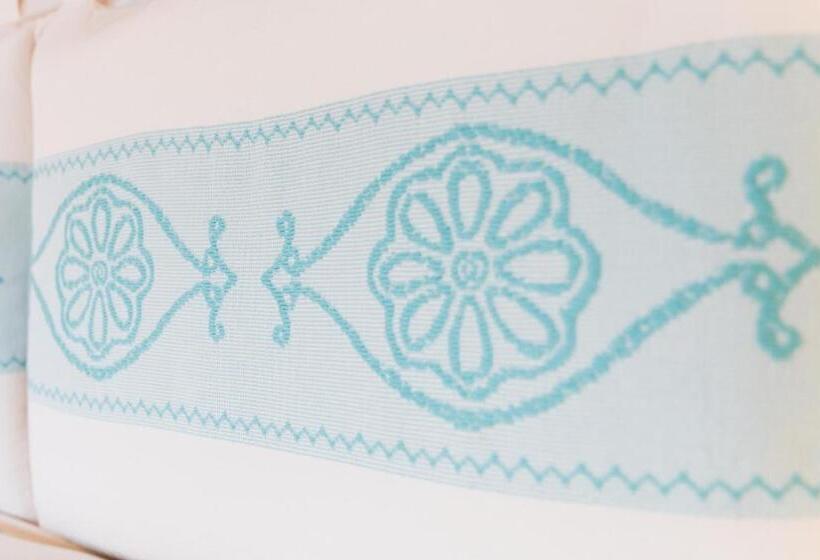 غرفة قياسية ثلاثية, Sa Tanca E Bore