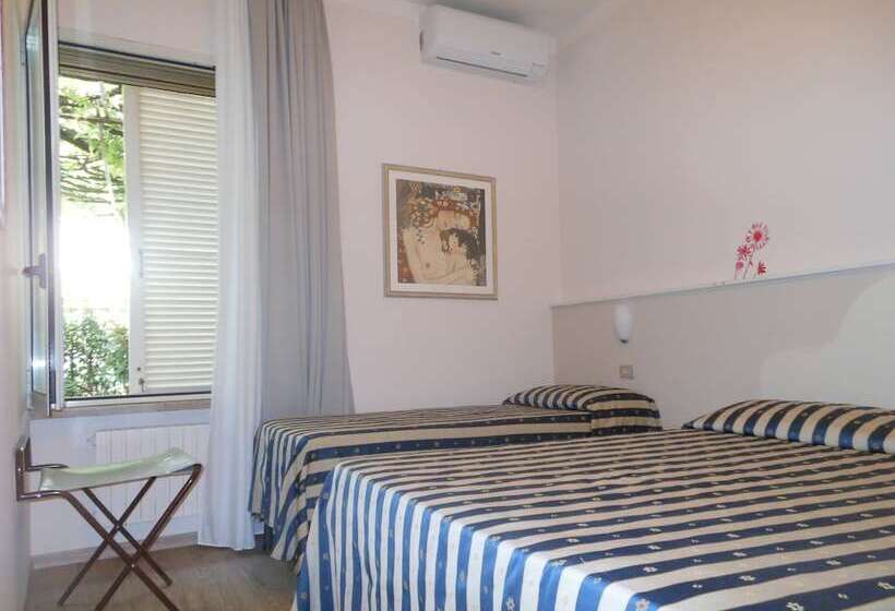 اتاق استاندارد سه نفره, Stipino