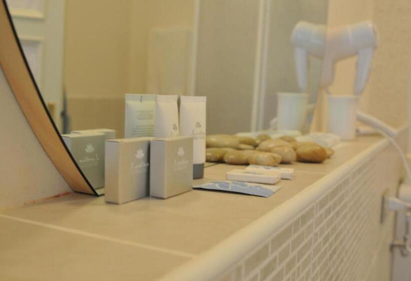 اتاق استاندارد, Stipino