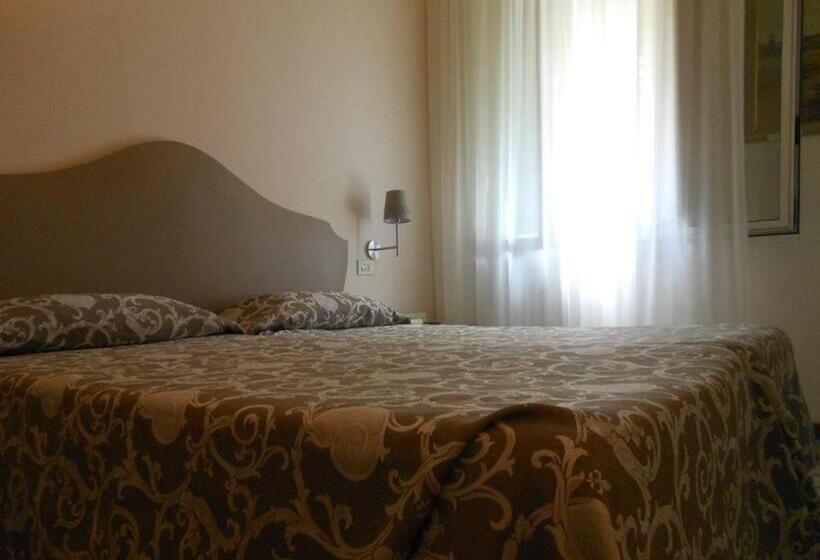 اتاق استاندارد, Stipino