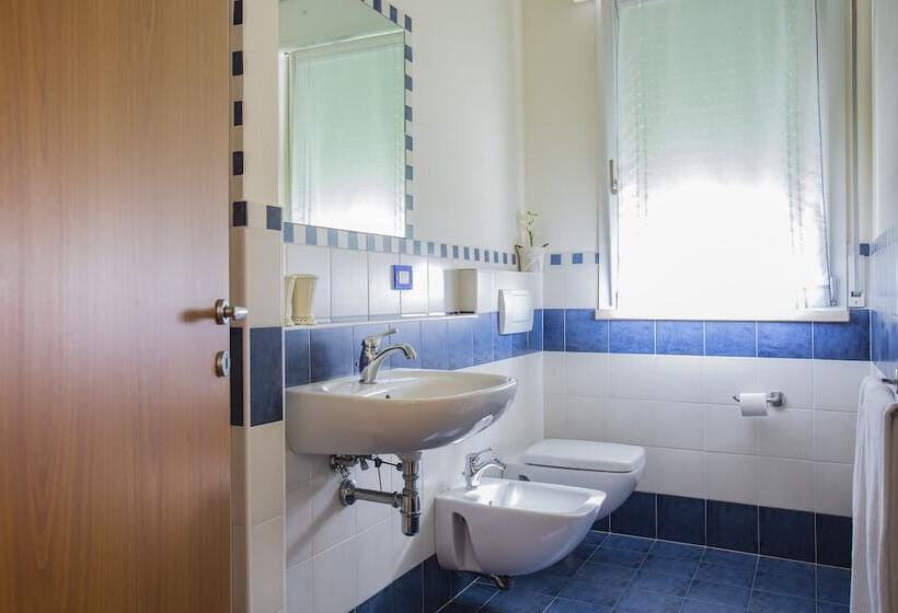 スタンダードルーム, Sylvia