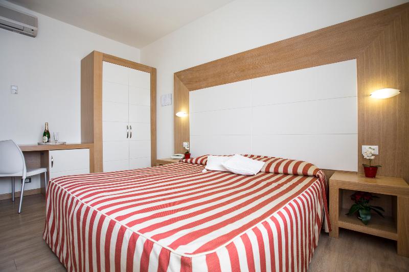 スタンダードルーム, Sylvia