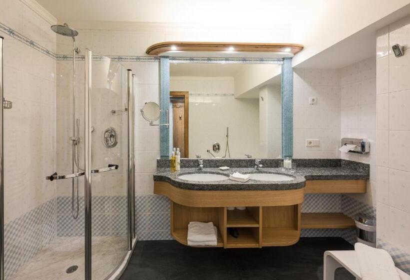 주니어 스위트 발코니, Weinegg Wellviva Resort