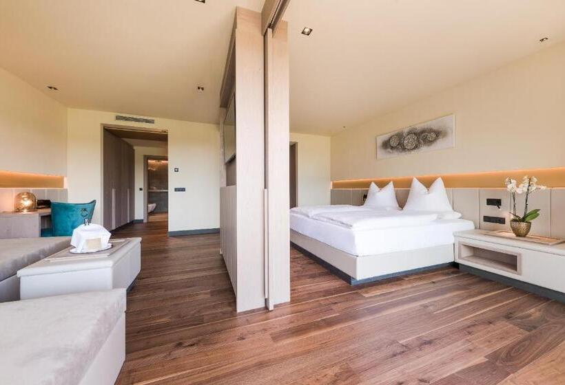 סוויטה, Weinegg Wellviva Resort