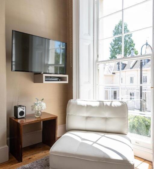 Номер Superior, York & Albany