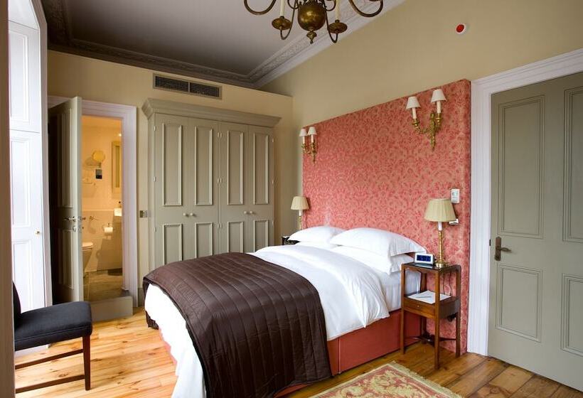 Номер Superior, York & Albany