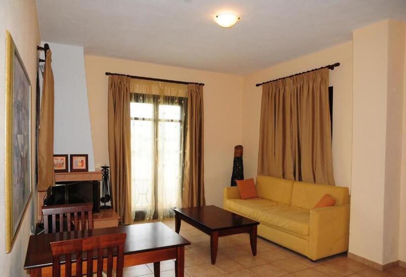 プールの見える１ベッドルームアパートメント, Palirria Hotel & Studios