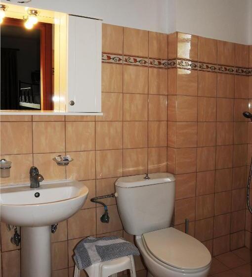 スタンダードスタジオ, Palirria Hotel & Studios