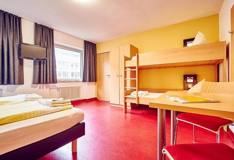 חדר סטנדרט לארבעה, Djh Jugendgästehaus Adolph Kolping