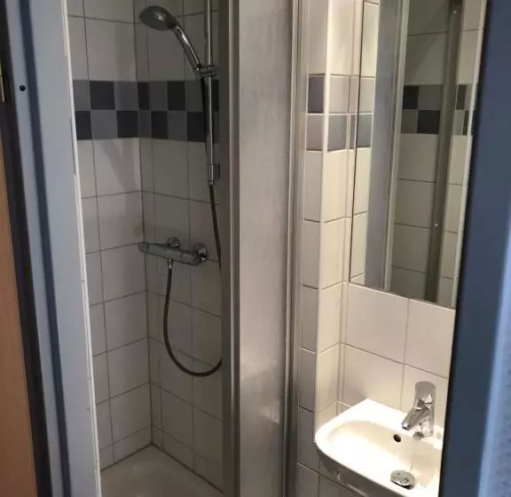 スタンダードシングルルーム, Djh Jugendgästehaus Adolph Kolping