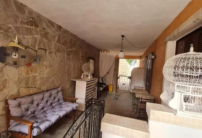 Huoneisto 2 Makuuhuonetta Merinäkymä, Residence Borgo Punta Villa
